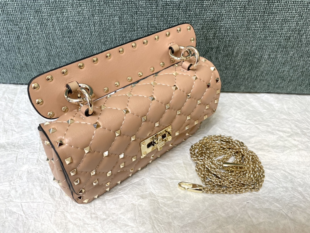 Valentino Garavani Rockstud Spike Small Chain Bag in Nude Supple Lambskin Nappa